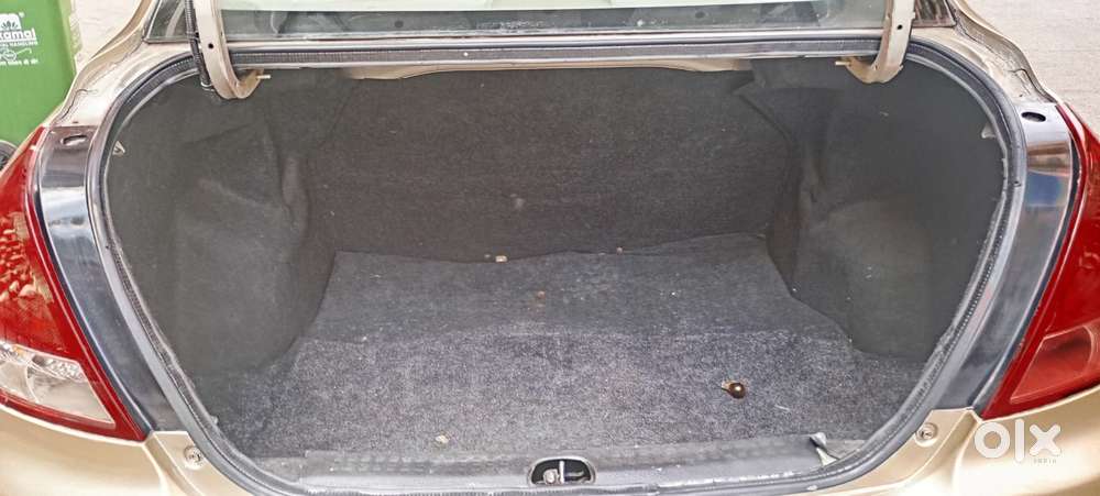 Maruti Suzuki Swift Dzire Zxi, 2009, Petrol