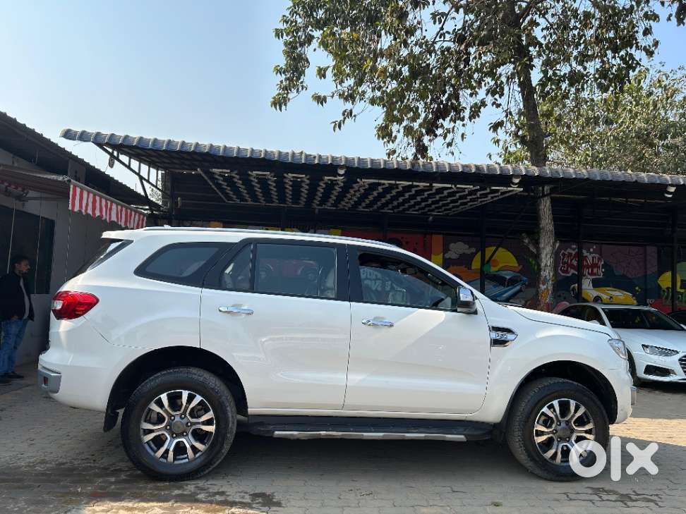 Ford Endeavour 3.2 Titanium 4x4 At, 2017, Diesel