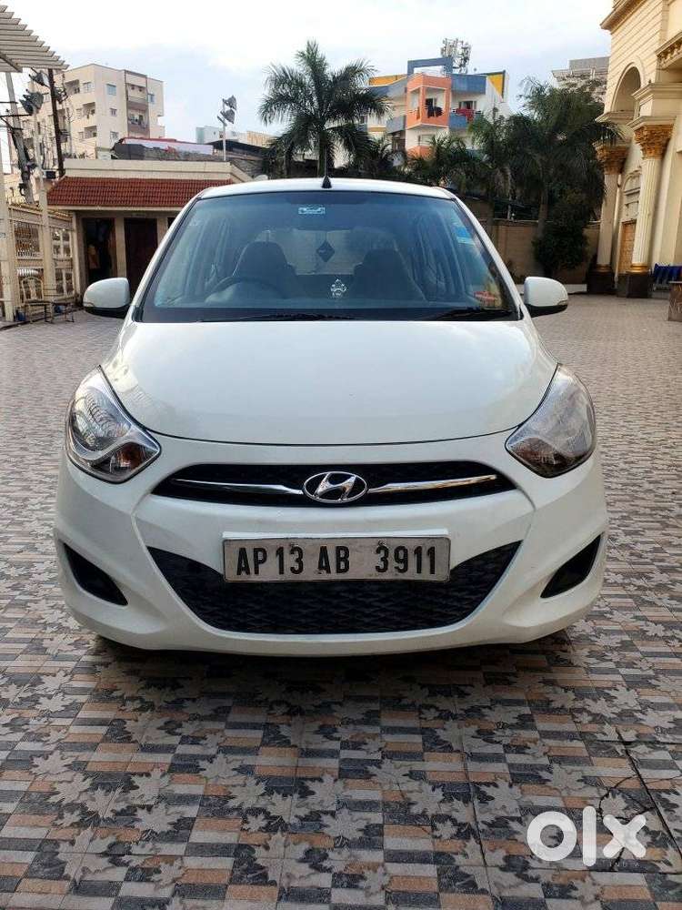 Hyundai I10 Sportz, 2011, Petrol
