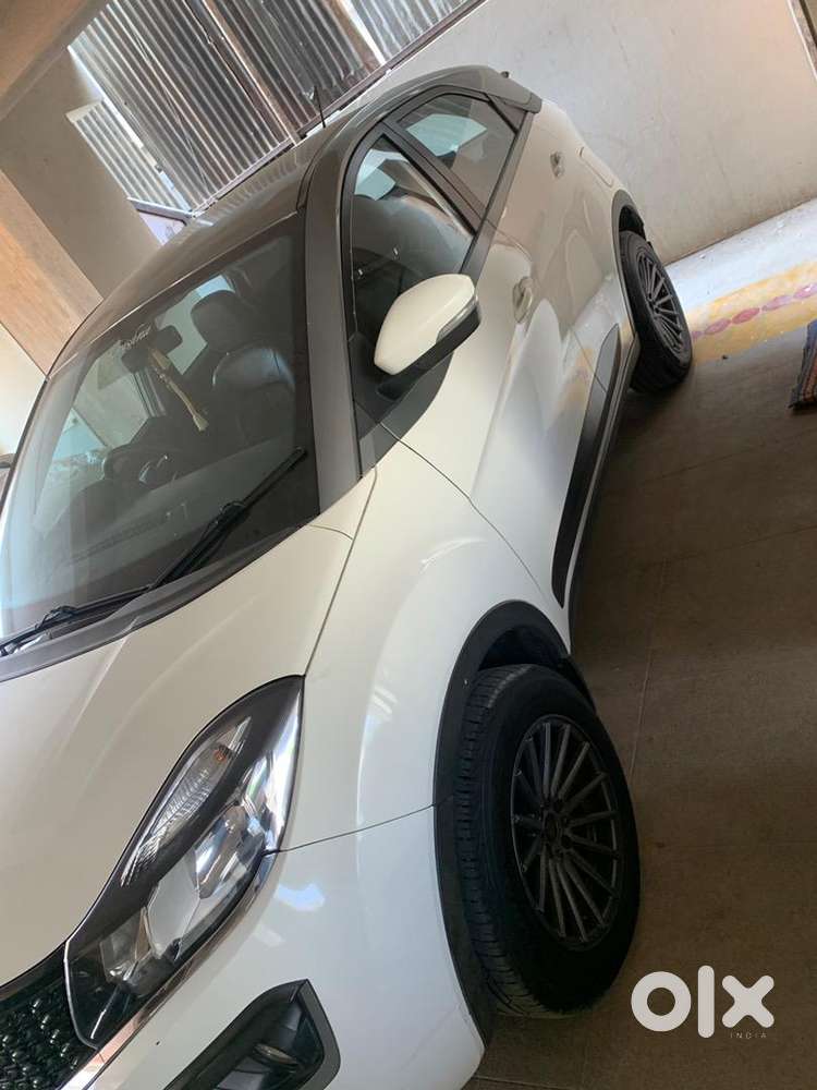 Sporty Alloys With Black Leather Seats