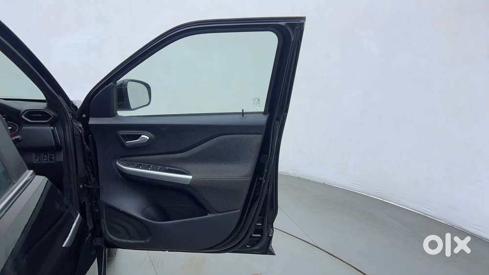 Nissan Magnite 1.0 Xv Premium Turbo (o), 2021, Petrol