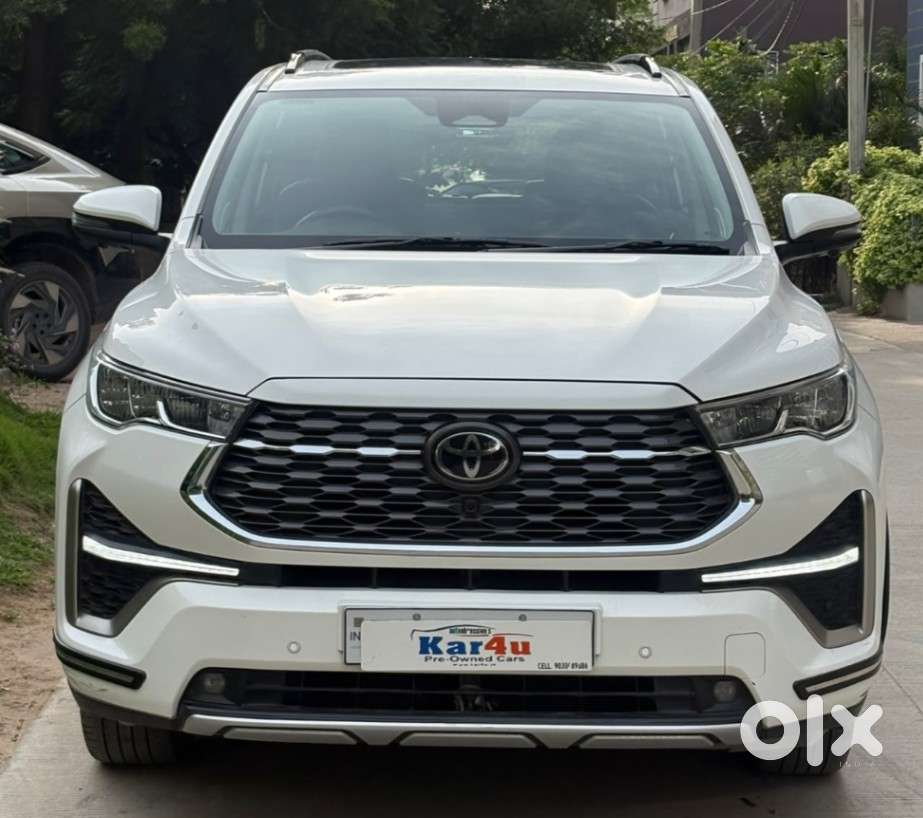 Toyota Innova Hycross 2.0 Zx (o) Hybrid 7 Str, 2024, Petrol