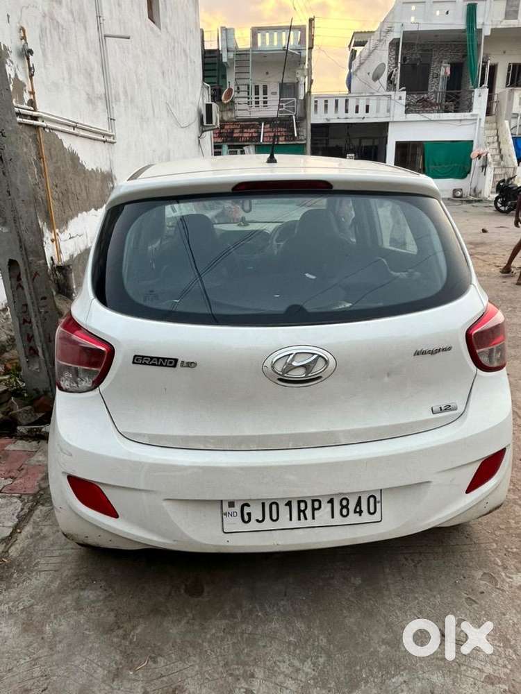 Hyundai Grand I10 2016 Cng & Hybrids Well Maintained