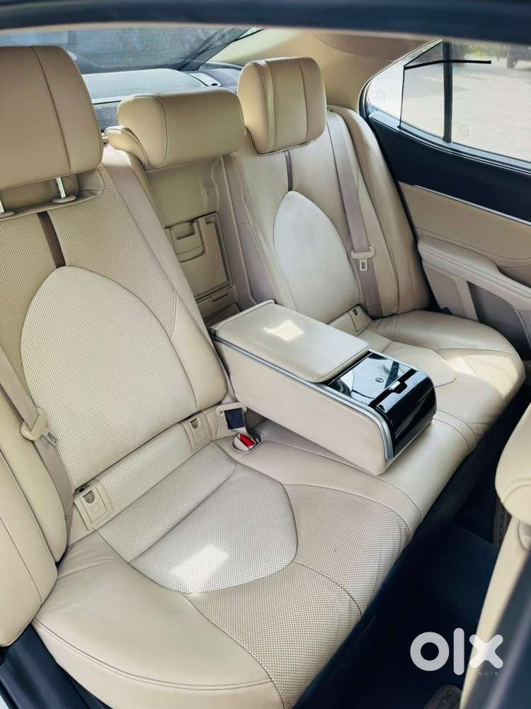 Toyota Camry 2.5 Hybrid, 2021, Petrol