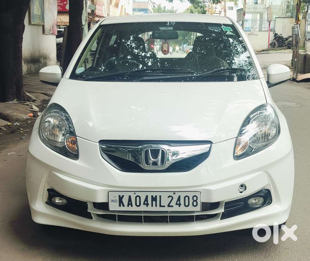 Honda Brio V Mt, 2012, Petrol