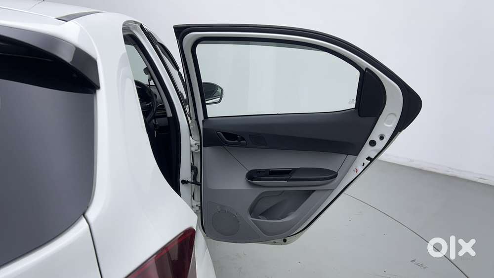 Tata Tiago 1.2 Revotron Xt Option, 2023, Petrol