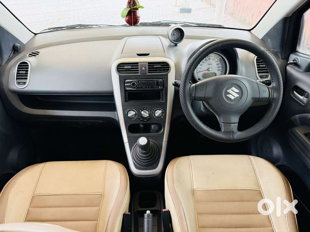 Maruti Suzuki Ritz Vxi, 2011, Petrol