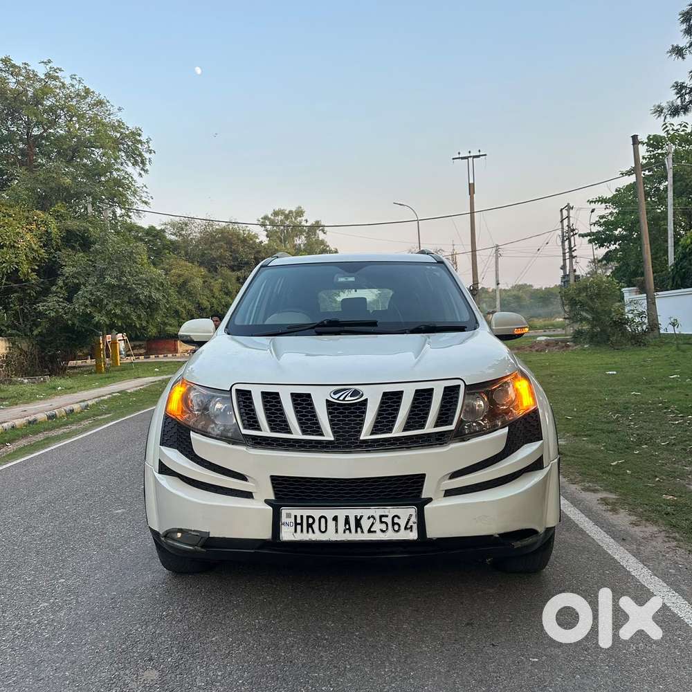 Mahindra Xuv500 W8 Dual Tone, 2015, Diesel