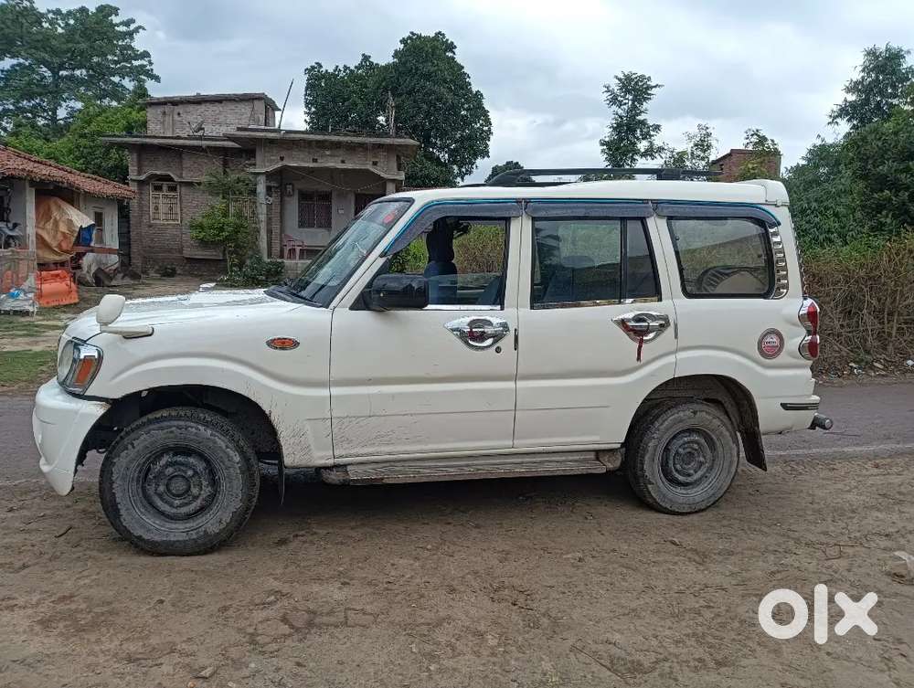 Mahindra Scorpio 2015 Diesel Well Maintained