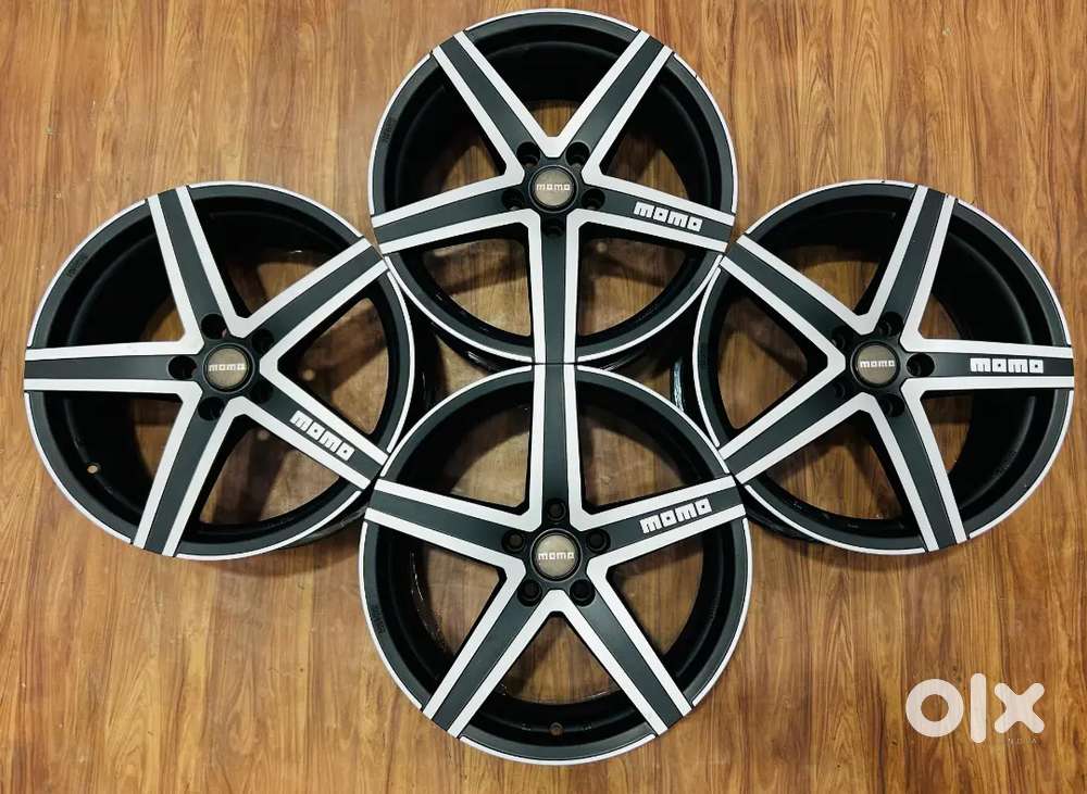 momo。 18inch 5*114pcd Momo Diamond Cut OEM Alloys set of 4 - Spare Parts