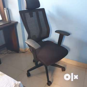 Nilkamal plastic office online chairs