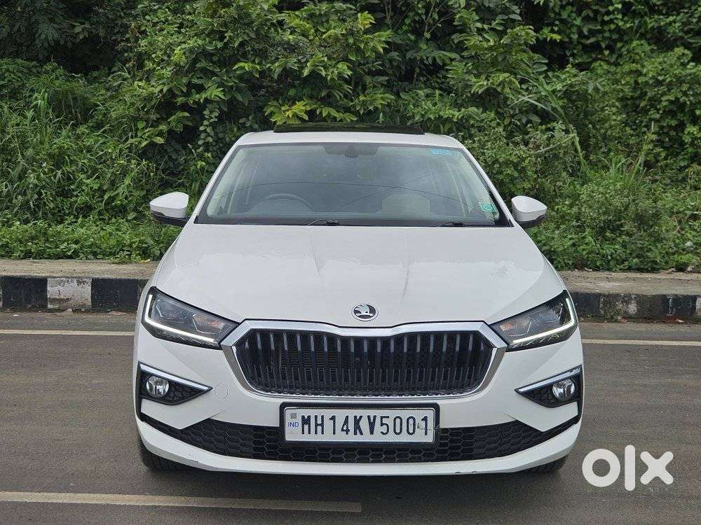 Skoda Slavia 1.0 Tsi Style At, 2023, Petrol