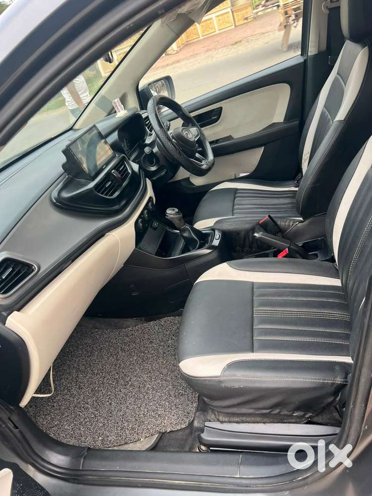 Tata Altroz Petrol 2023
