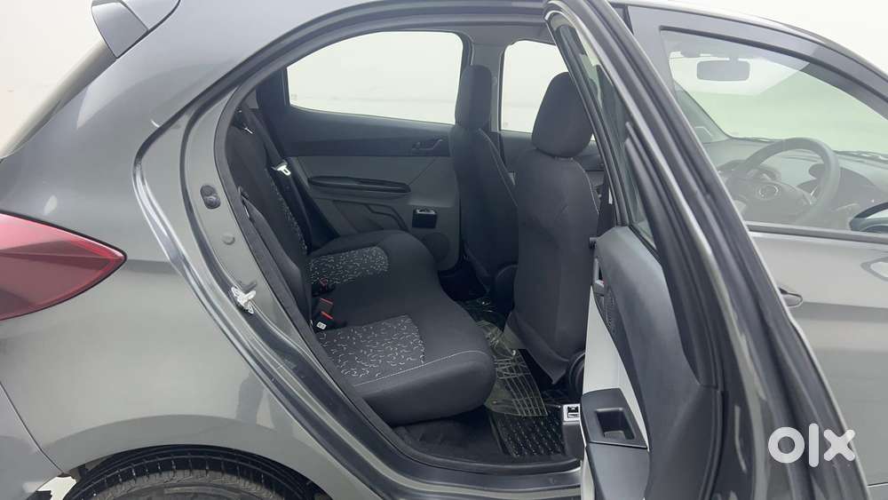 Tata Tiago Xe, 2024, Petrol
