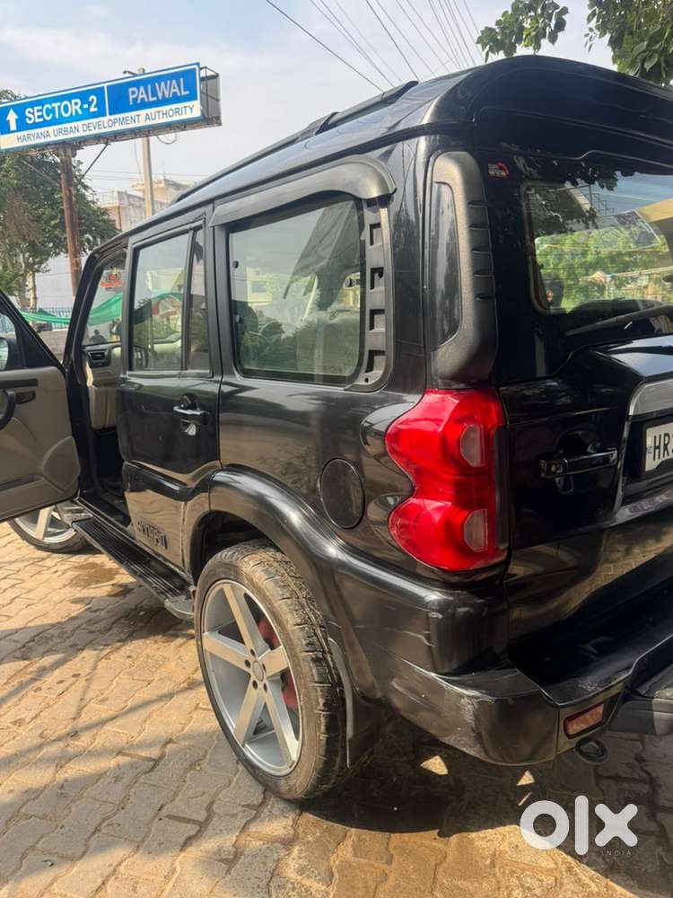 Mahindra Scorpio 2020 Diesel Manual 94000 Km