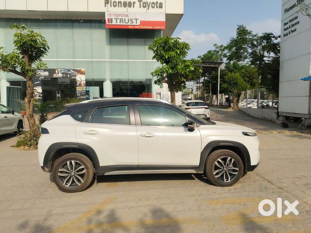 Toyota Urban Cruiser Taisor V 1.0 Petrol Mt Dual Tone, 2025, Petrol