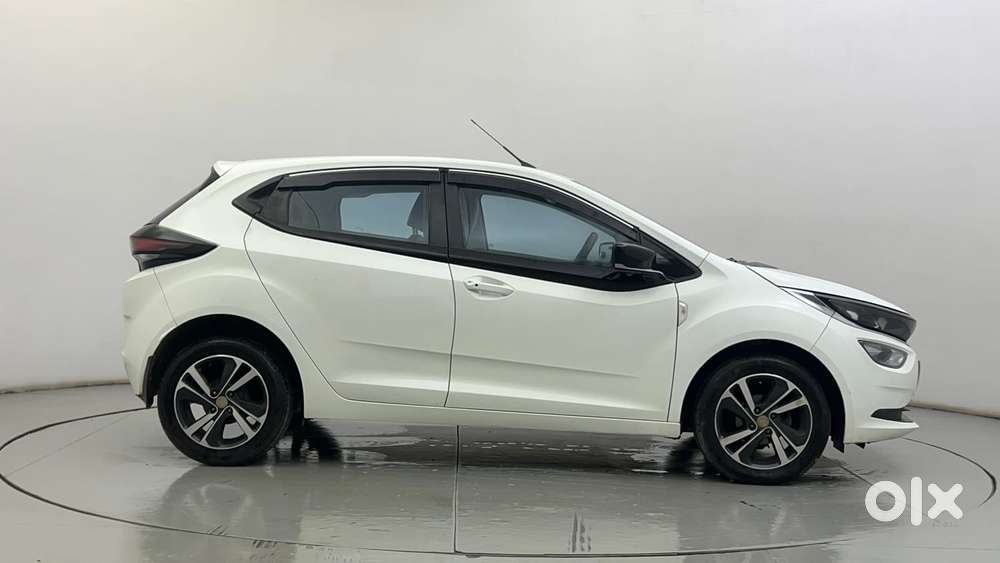 Tata Altroz Xz, 2022, Petrol