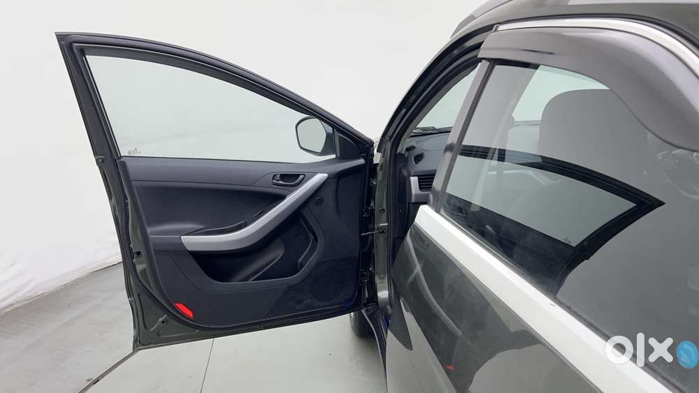 Tata Nexon 1.2 Revotron Xm (s), 2022, Petrol