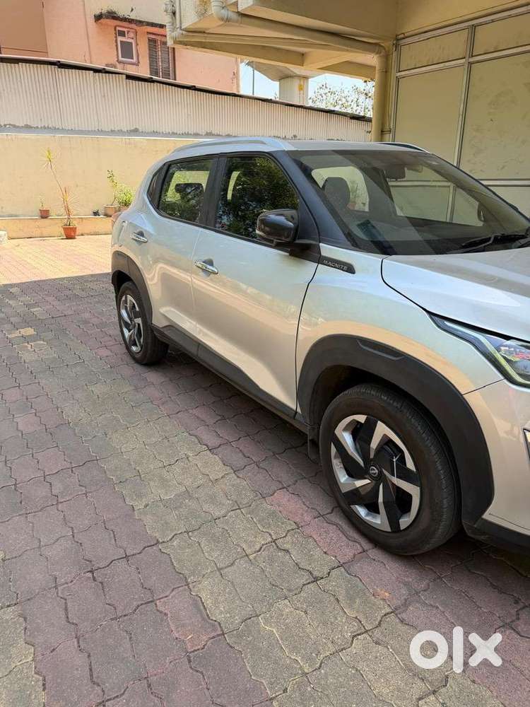 Nissan Magnite 2025 Petrol 14000 Km Driven