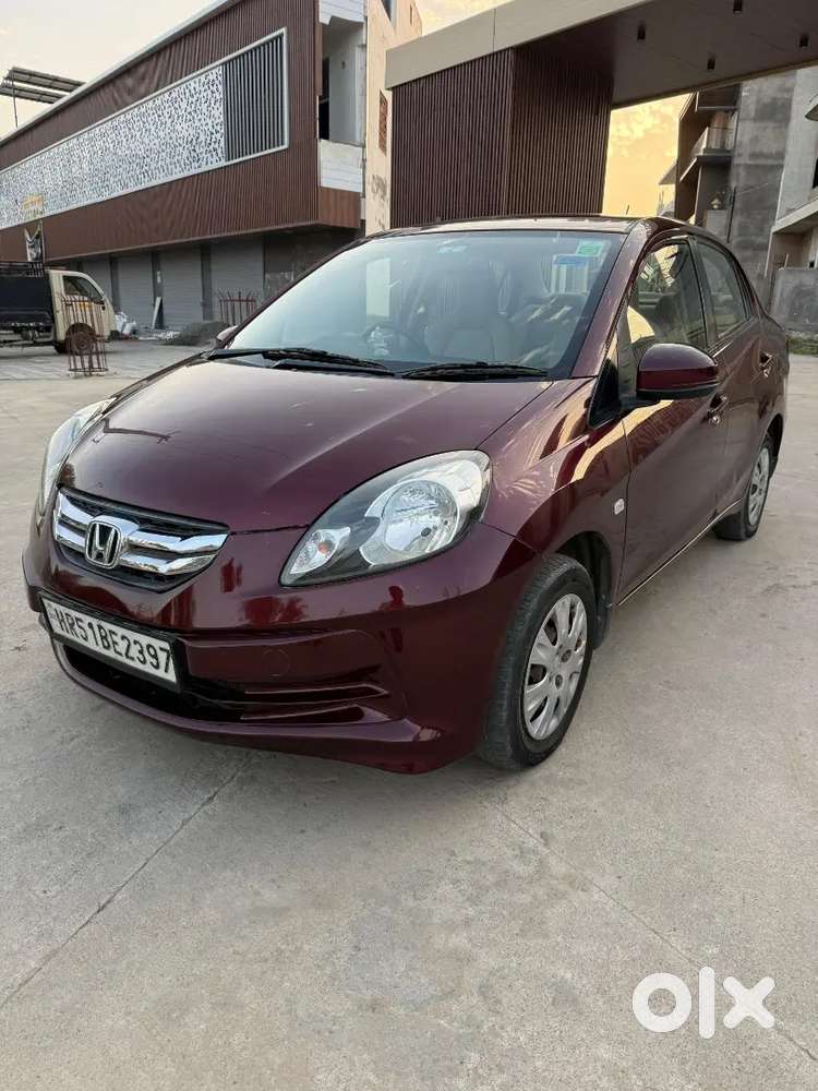 Honda Amaze 2015 Petrol Well Maintained