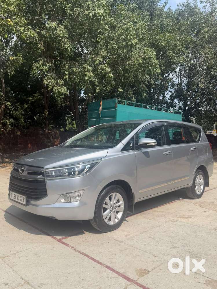 Toyota Innova Crysta 2.4 Vx Mt 8s, 2017, Diesel