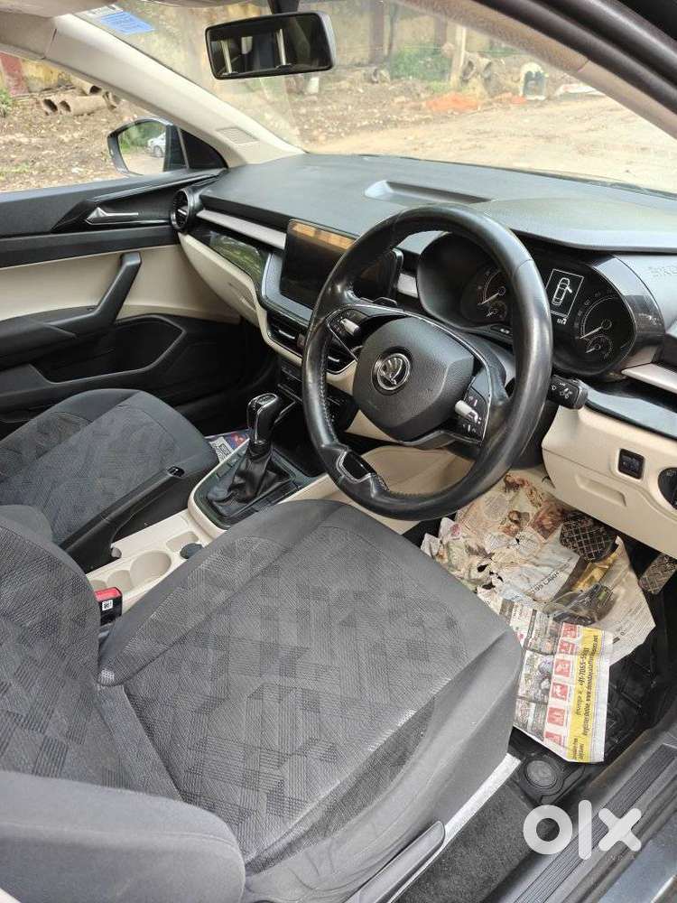 Skoda Slavia 1.0 Ambition Tsi At, 2022, Petrol