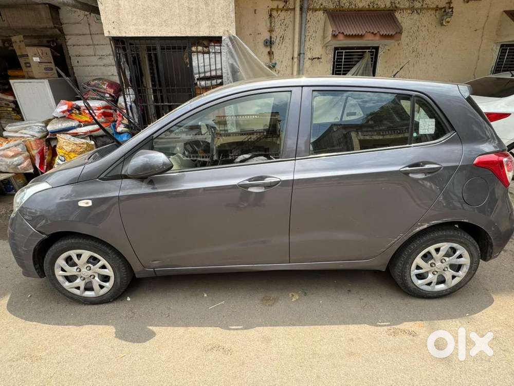 Hyundai Grand I10 2017 Petrol Well Maintained