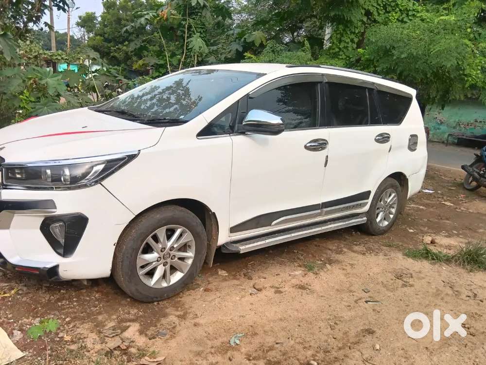 Toyota Innova Crysta 2017 Diesel Manual