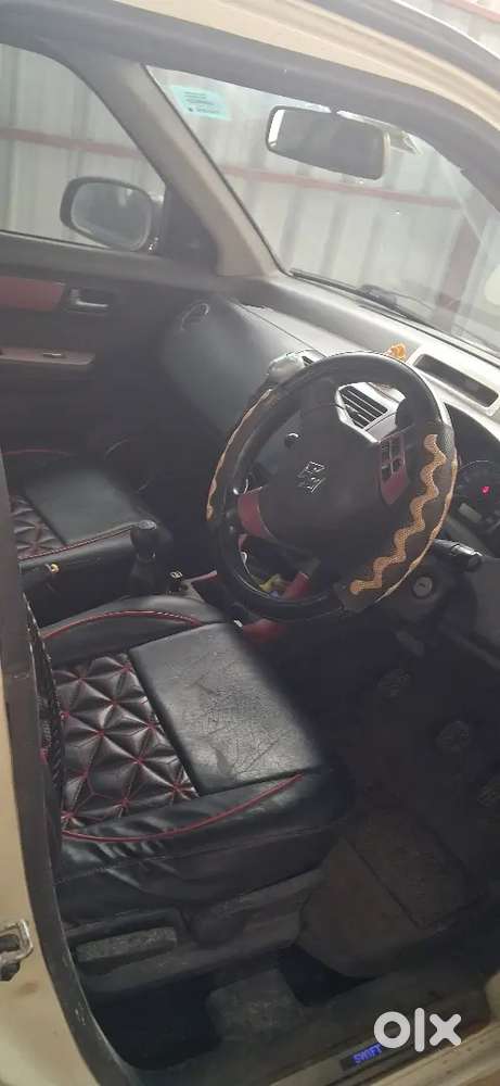 Maruti Suzuki Swift Zxi Plus 2011 Petrol Well Maintained