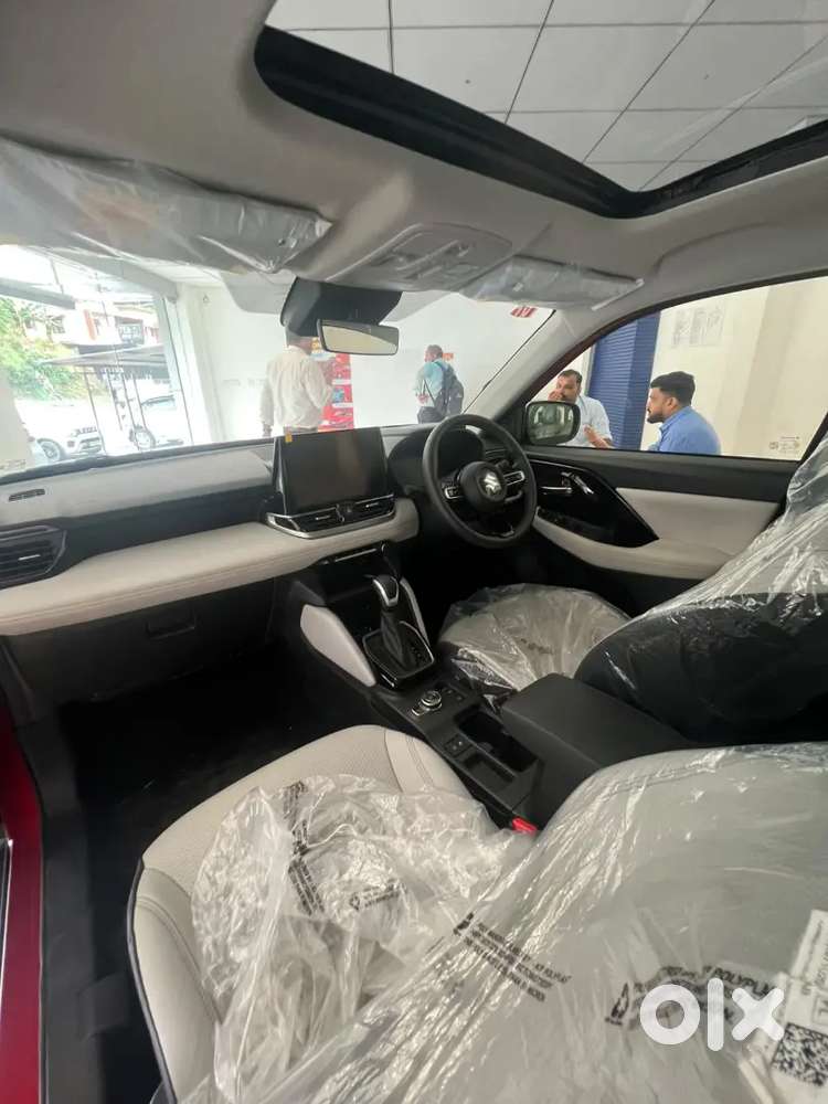Maruti Suzuki Victoris Petrol 2026