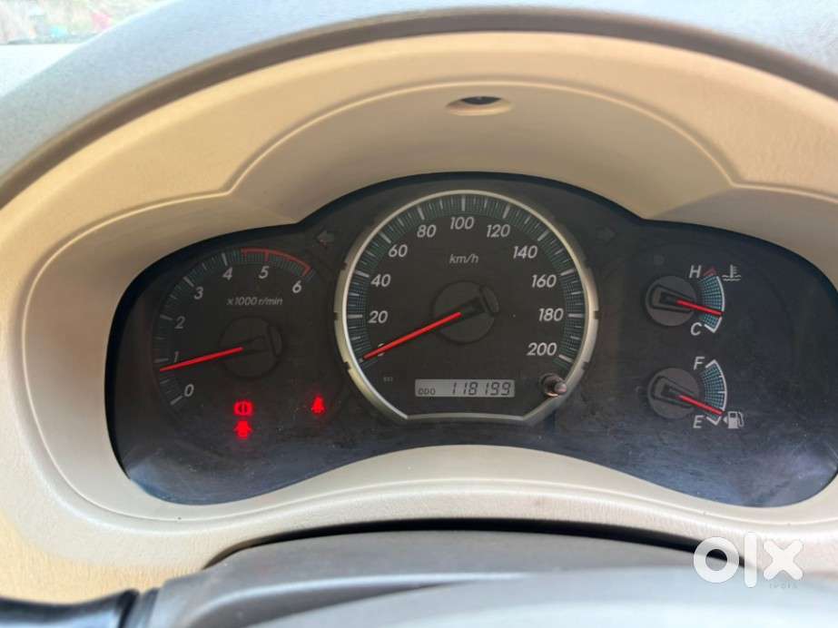 Toyota Innova 2.5 Vx 8 Str, 2012, Diesel