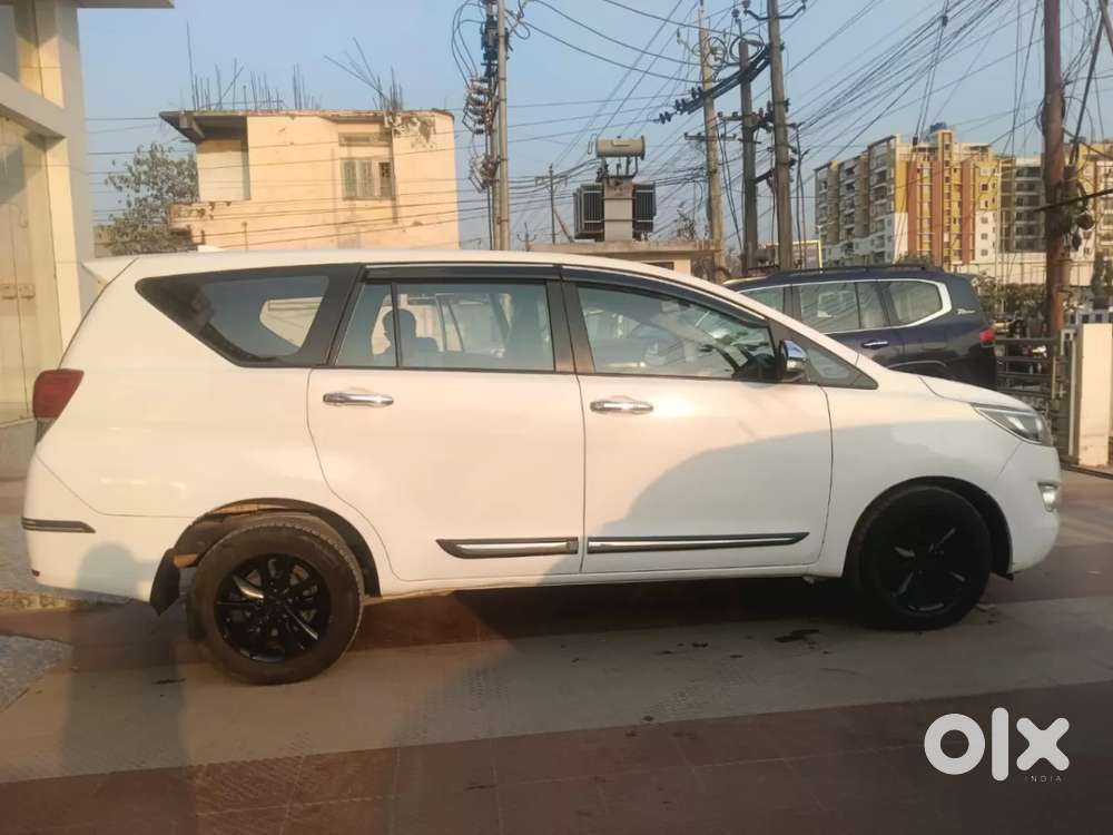 Toyota Innova Crysta 2.4 G Mt 7 Str, 2019, Diesel
