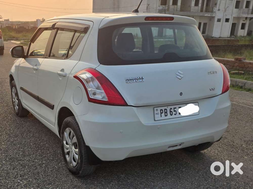 Maruti Suzuki Swift 2011-2014 Vxi, 2013, Petrol