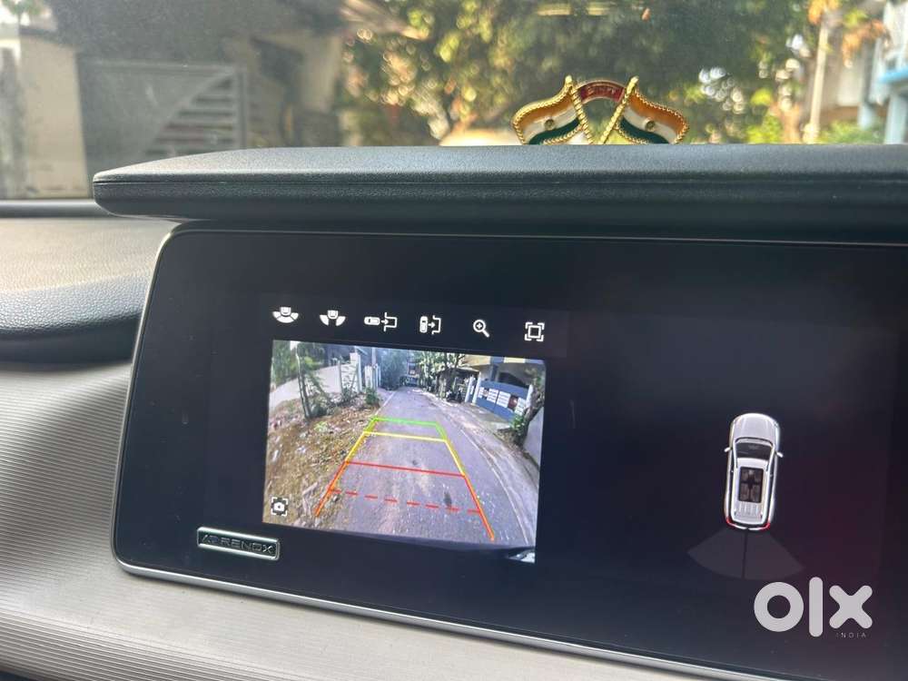 Mahindra Xuv700 2.2 Ax 5 Diesel At Str, 2024, Diesel