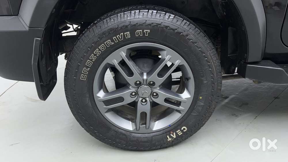 Mahindra Thar Lx Hard Top Petrol Mt 4wd, 2024, Petrol