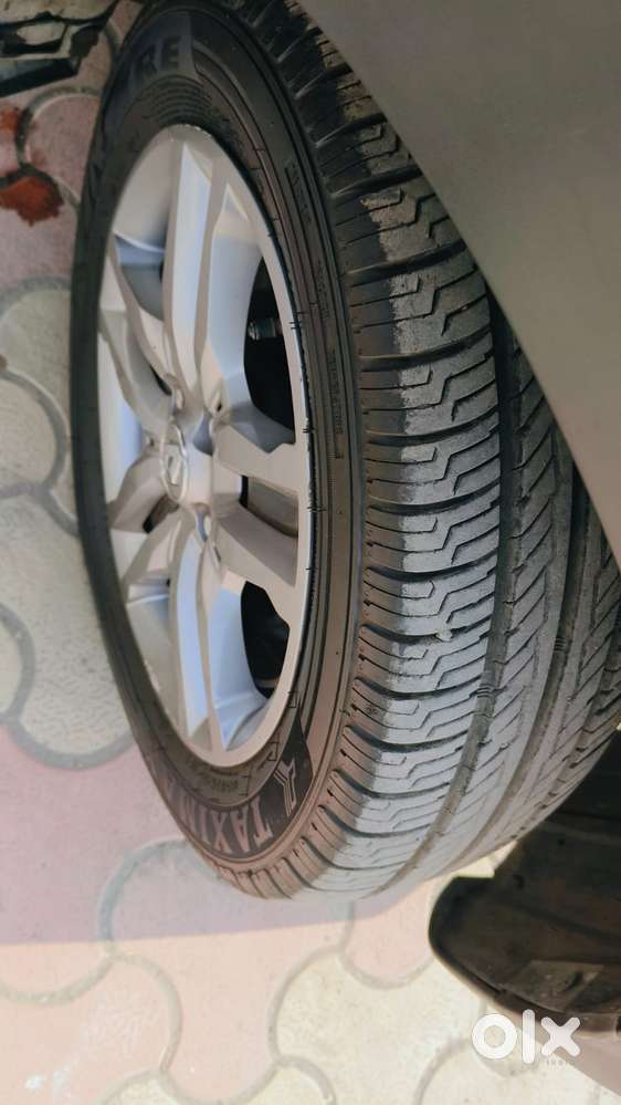 Renault Triber Rxz, 2020, Petrol