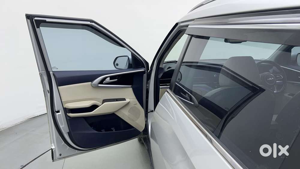 Kia Carens 1.5 Luxury Plus Diesel 6 Str, 2022, Diesel