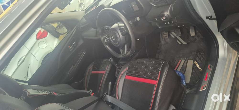Maruti Suzuki Swift VXi + Manual, 2024, Petrol