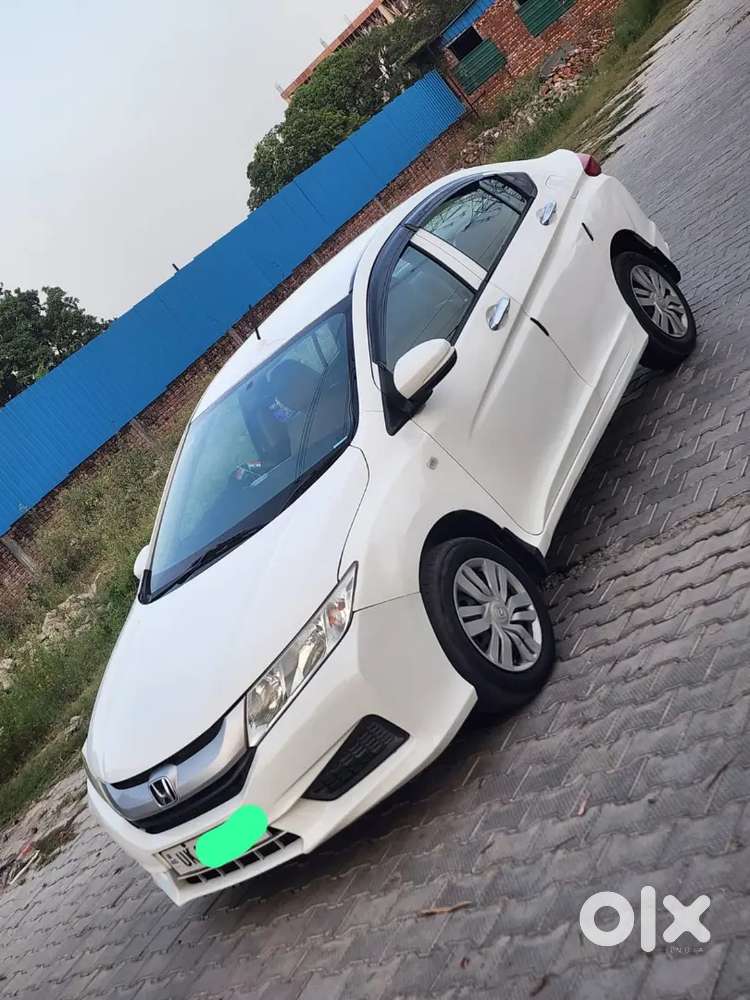 Honda City Diesel 
1st Owner 
Dono Key 
Power Steering 
Power Windows