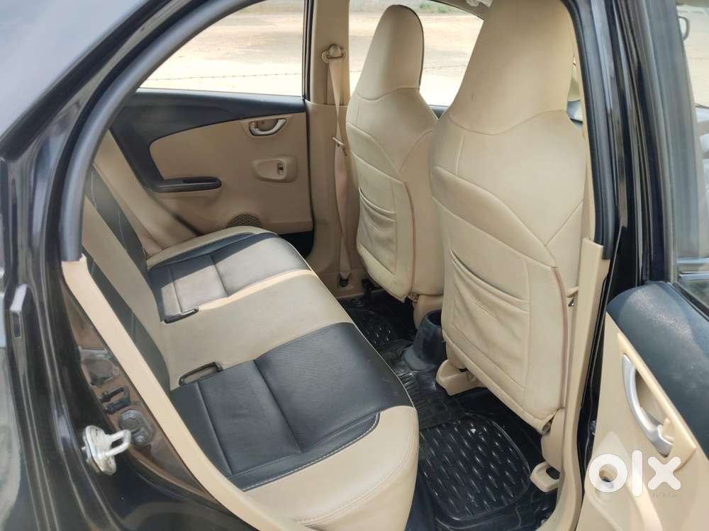 Honda Brio V Automatic, 2013, Petrol