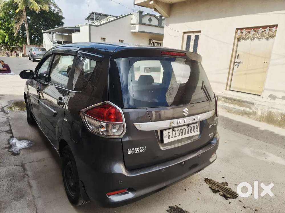 Maruti Suzuki Ertiga 2016 Diesel 100000 Km Driven