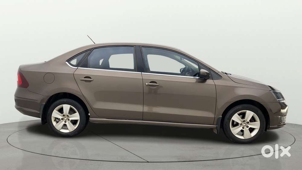 Skoda Rapid 1.0 Ambition Tsi At, 2020, Petrol