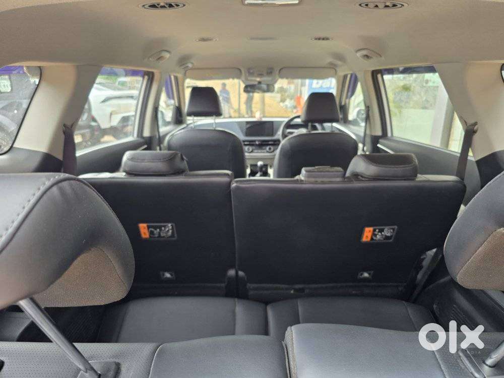 Kia Carens 1.5 Premium 7 Str, 2023, Petrol