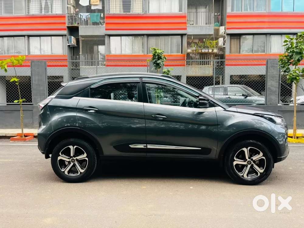 Tata Nexon 1.2 Revotron Xza Plus, 2023, Petrol