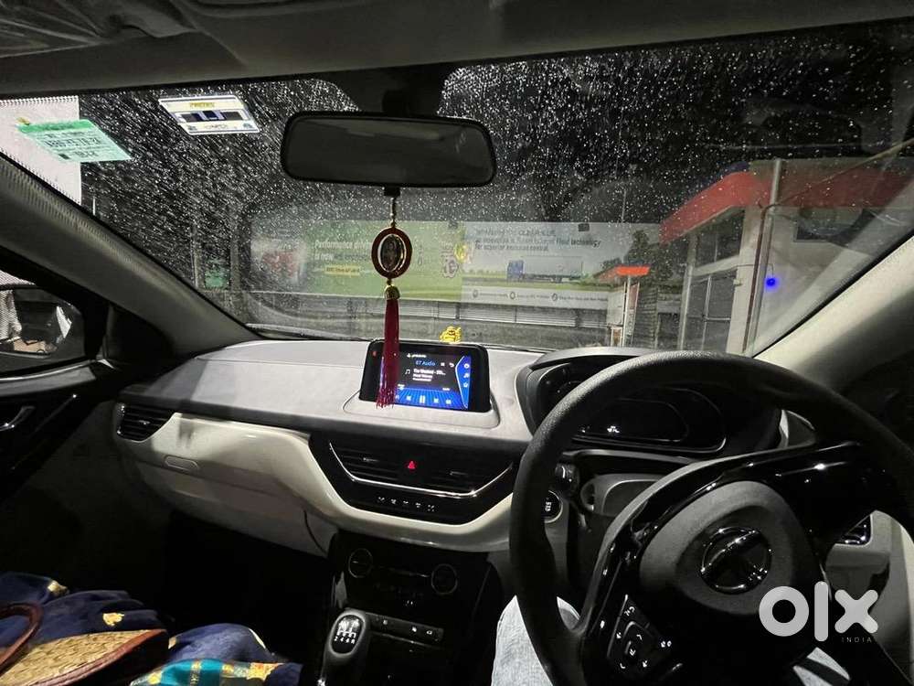 Tata Nexon Petrol Well Maintained