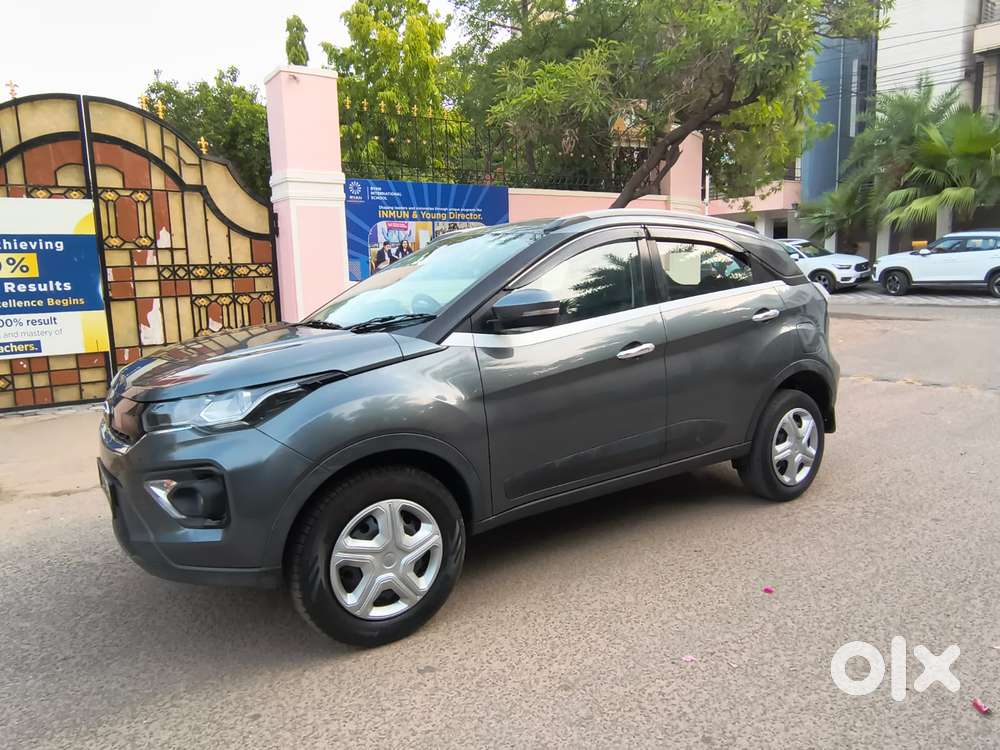 Tata Nexon 1.2 Revotron Xm Plus (s), 2022, Petrol