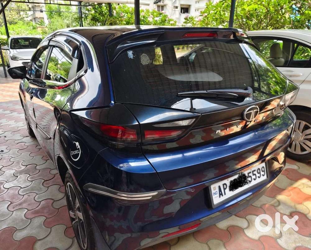 Tata Altroz 2024 Diesel Well Maintained