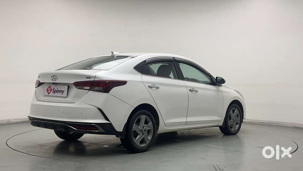 Hyundai Verna 1.5 Sx Diesel At, 2022, Diesel