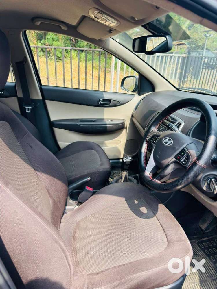 Hyundai I20 Sportz 1.4 Crdi 6 Speed Bs-iv, 2013, Diesel