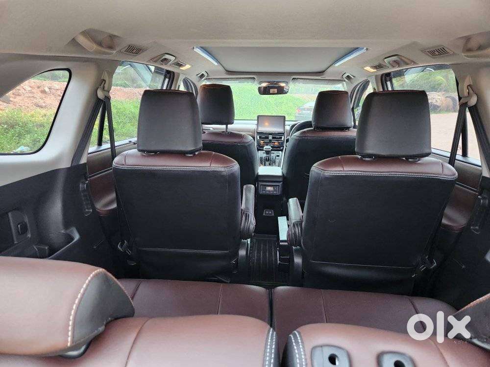 Toyota Innova Hycross 2.0 Vx (o) Hybrid 7 Str, 2024, Petrol